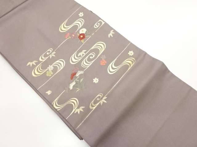 金彩草花に流水模様刺繍名古屋帯